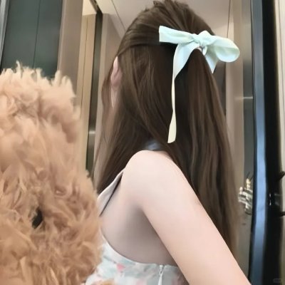 手比眼睛更粉 封面